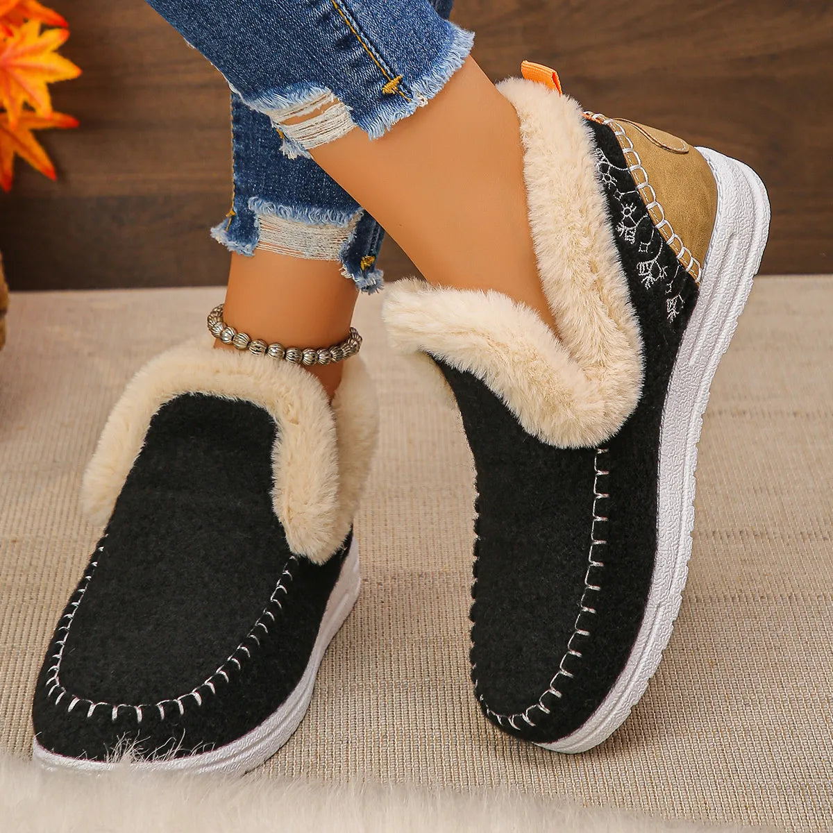 Round Toe Fleece-Lined Ankle Boots