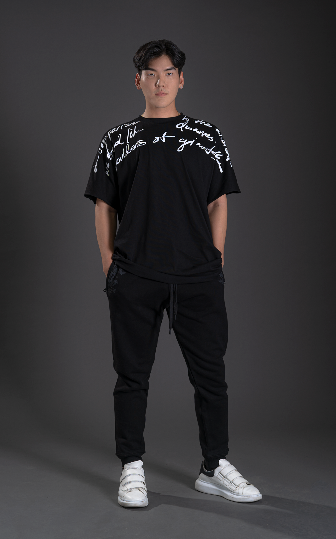Seeker Tee - Onyx