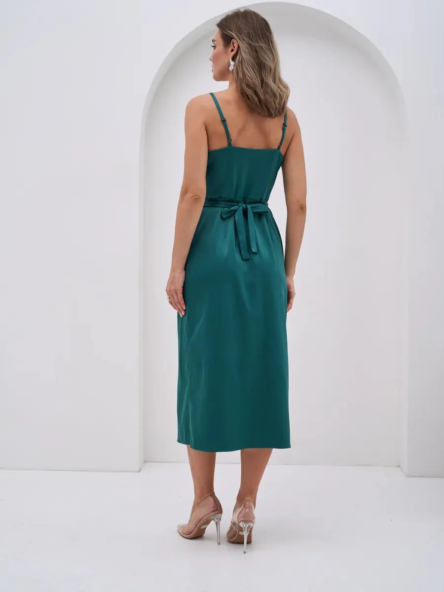 Bert Evening Dress: Elegant and Timeless Style