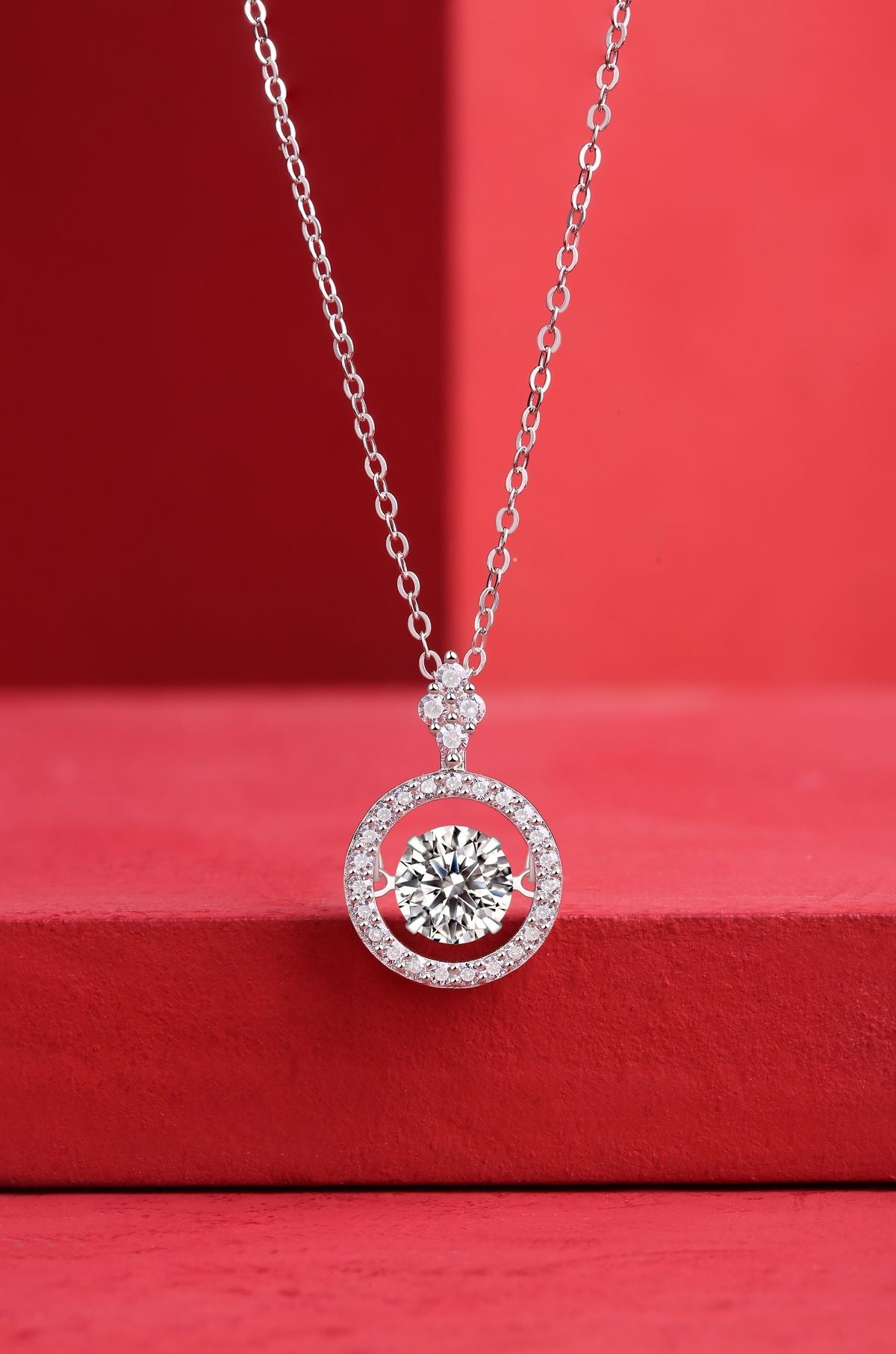 Touch - 1-carat Moissan diamond S925 sterling silver jewelry, fashionable and trendy jewelry, affordable diamond necklace pendant