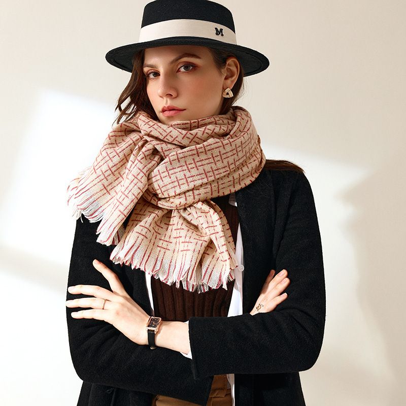 Manufacturers wholesale new style autumn and winter cashmere classic solid color tassels simple lines plaid scarf shawl women