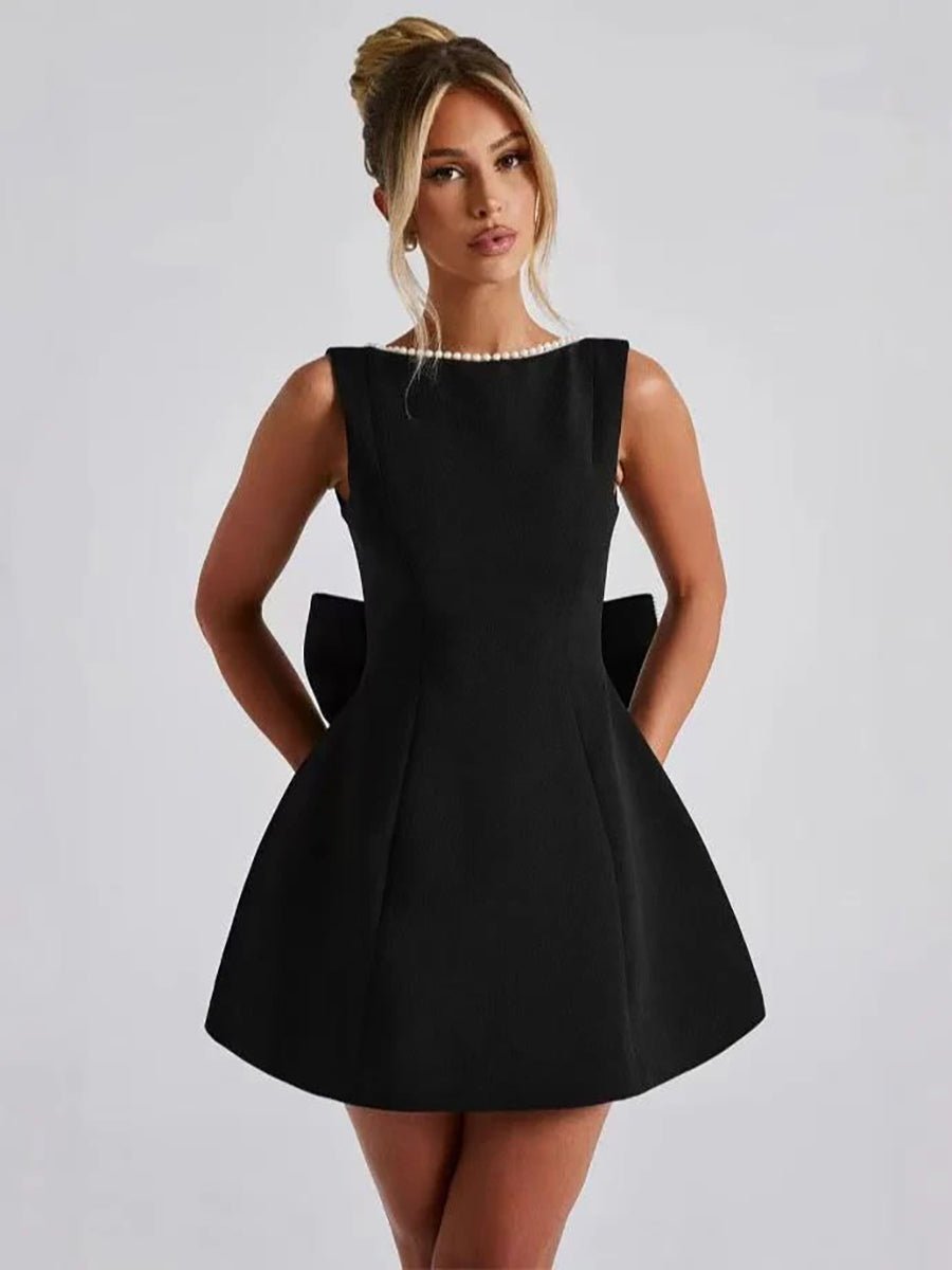 Stunning Graeme Backless Dress - Show off in Style
