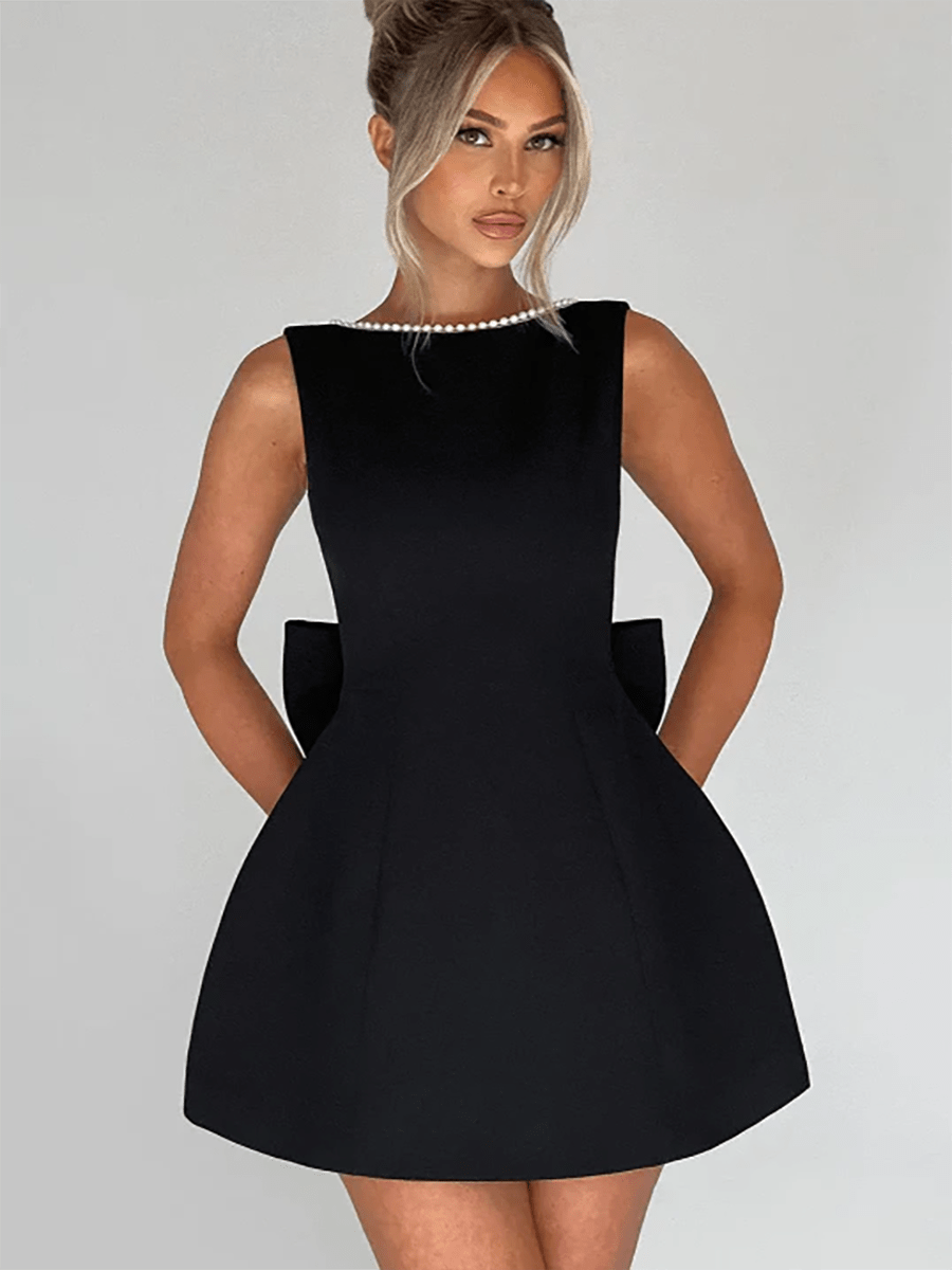 Stunning Graeme Backless Dress - Show off in Style