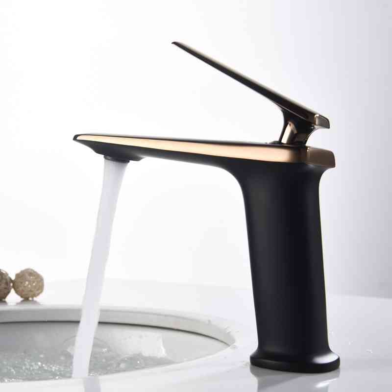 Clark Single-Hole Modern Bathroom Faucet